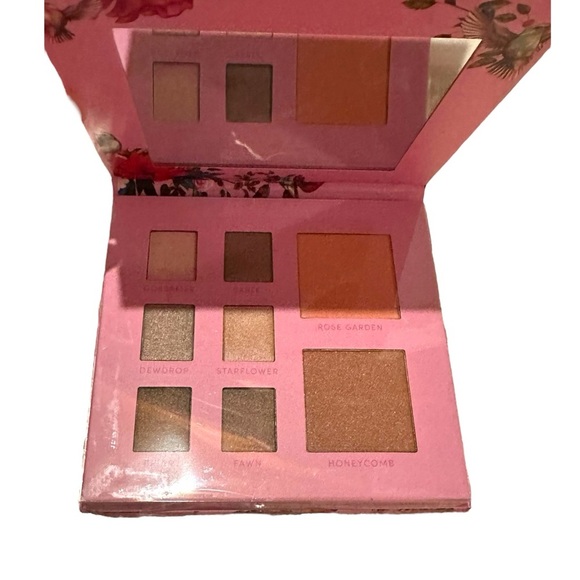 Julep - Flights of Fancy Equinox Face Palette - Picture 3 of 3